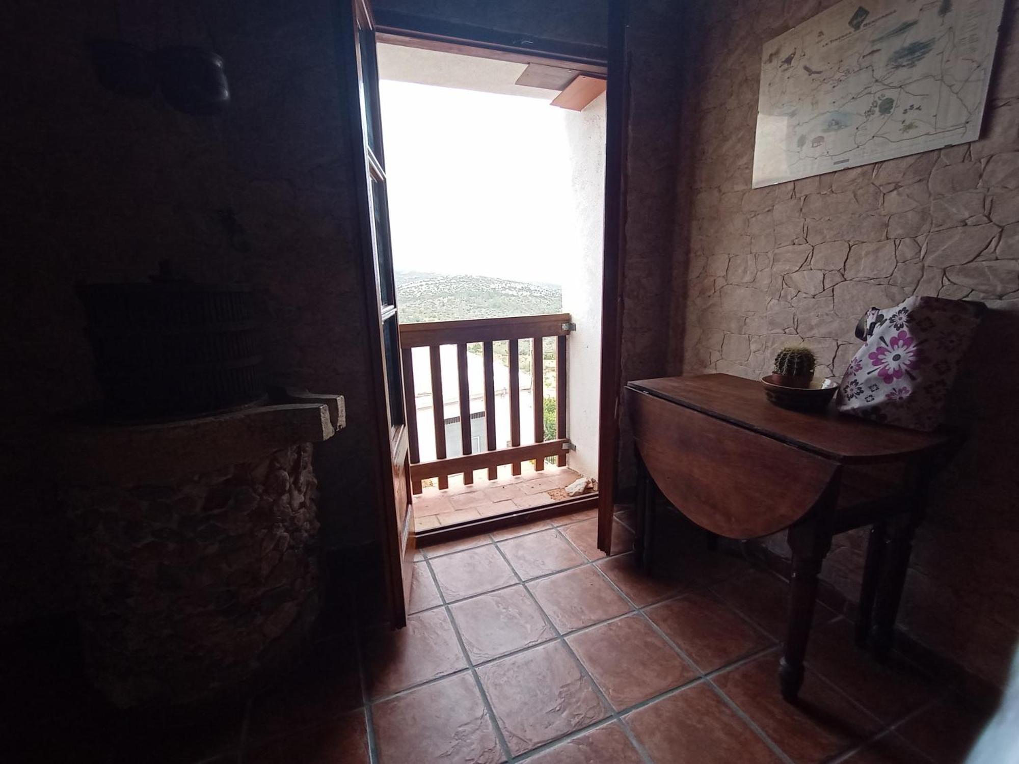 Tranquil And Spacious Townhouse In Historical And Picturesque Cervera Del Maestre Exterior photo
