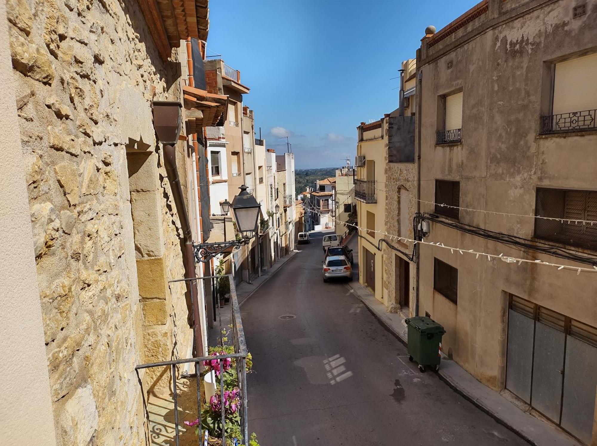 Tranquil And Spacious Townhouse In Historical And Picturesque Cervera Del Maestre Exterior photo